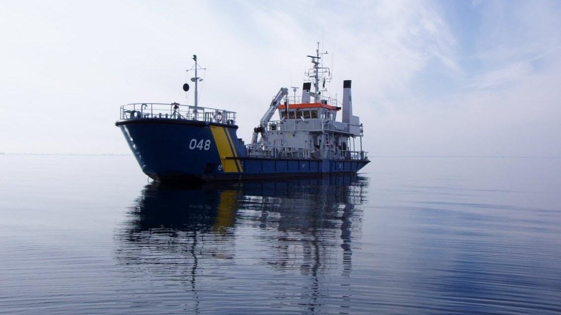 Kustbevakningens fartyg stoppas från att nå Ukraina